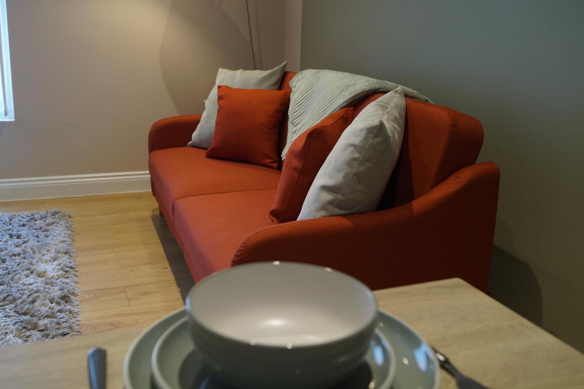 Group Bookings: Up To 30 Guests Across 5 Spacious Flats! Keyless Access Free Wifi & Parking เบอร์มิงแฮม ภายนอก รูปภาพ