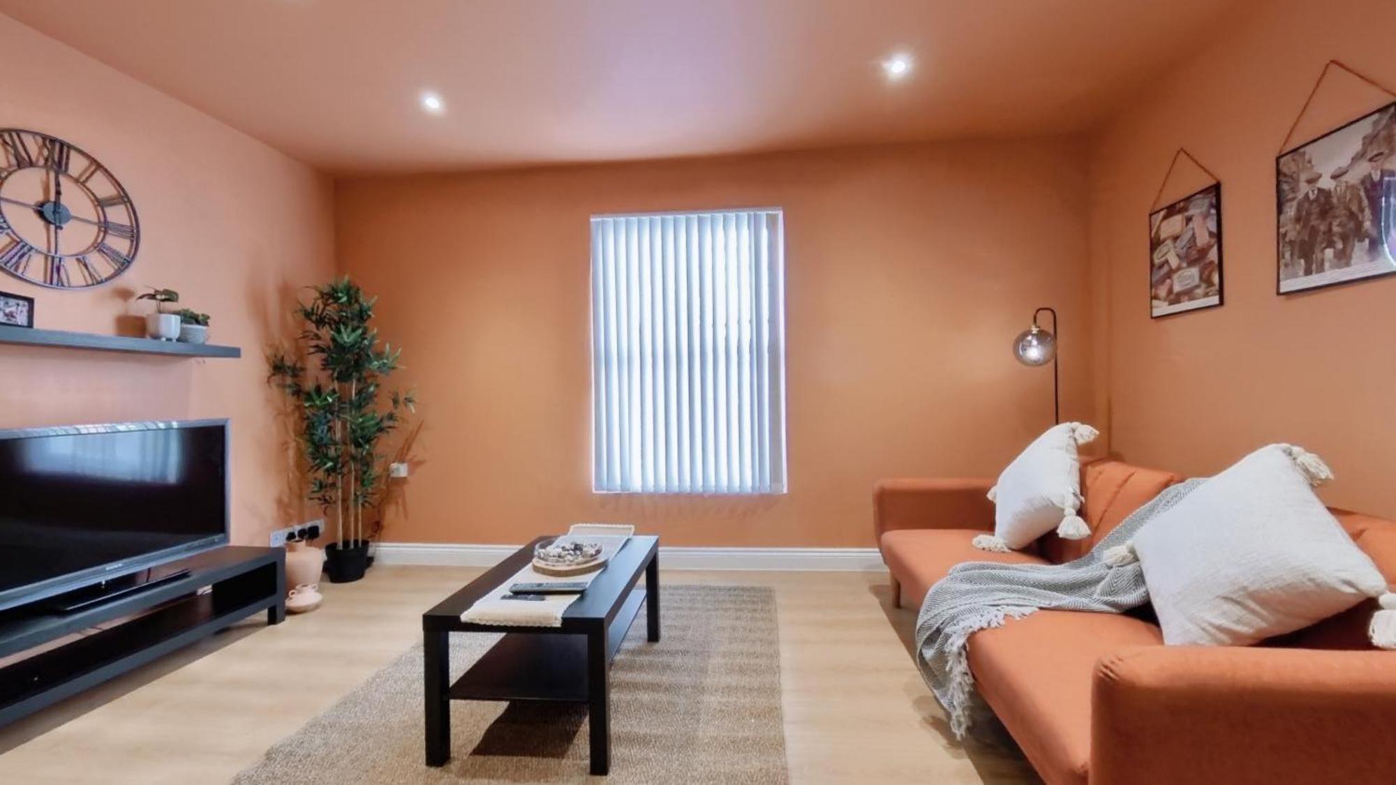 Group Bookings: Up To 30 Guests Across 5 Spacious Flats! Keyless Access Free Wifi & Parking เบอร์มิงแฮม ภายนอก รูปภาพ